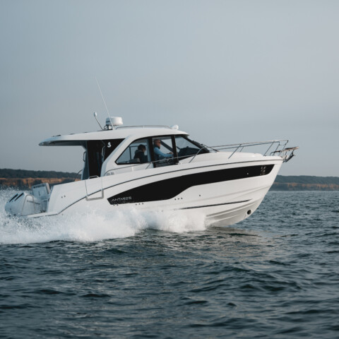 241105 Pre shoot Beneteau Antarès 9. Credit : Maxime Horlaville / Beneteau