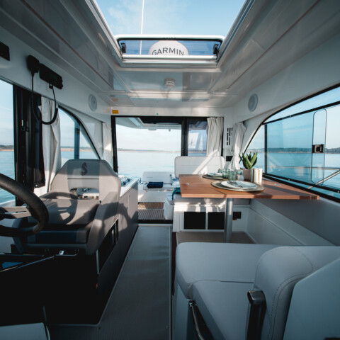 241105 Pre shoot Beneteau Antarès 9. Credit : Maxime Horlaville / Beneteau
