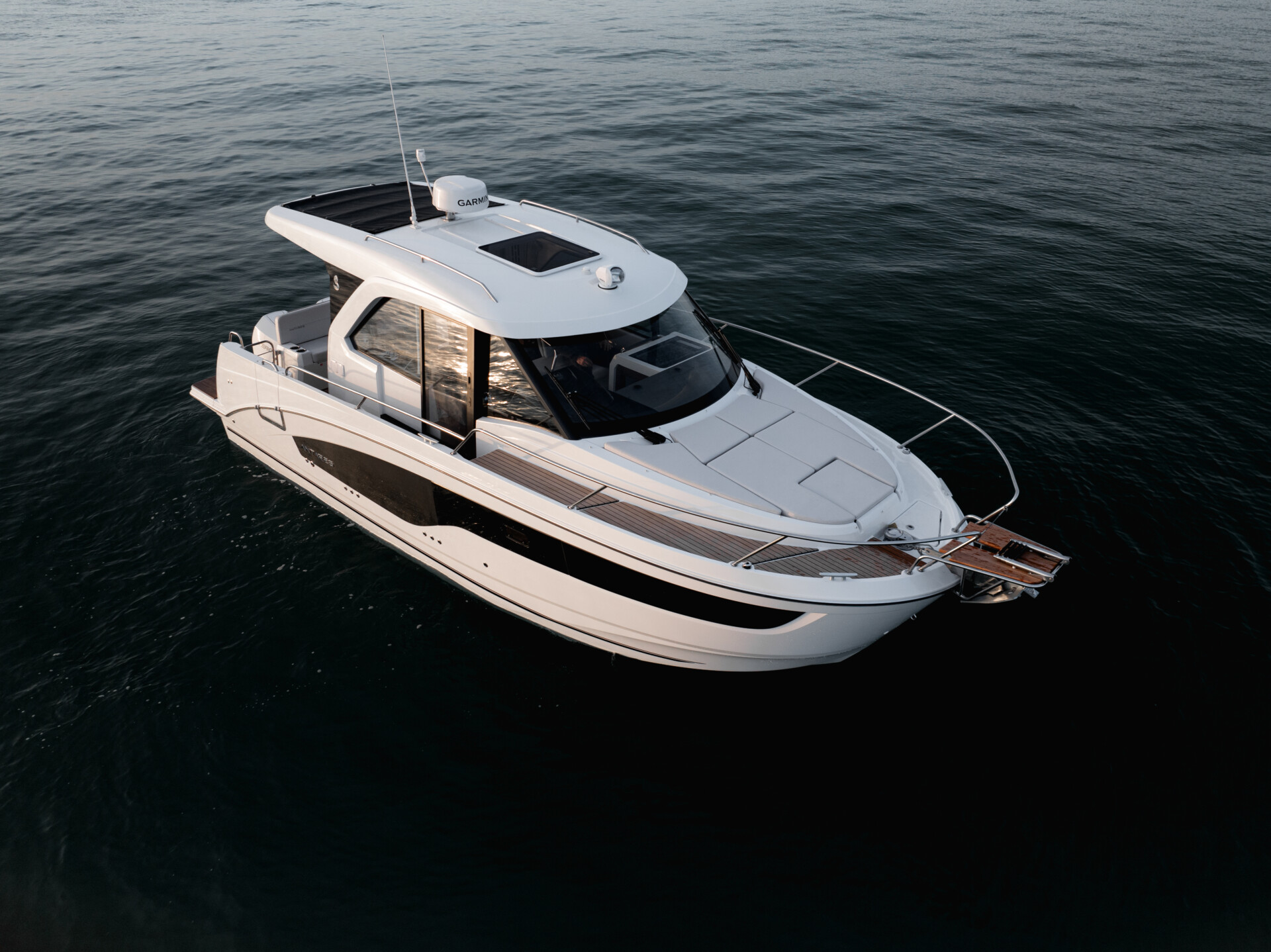 241105 Pre shoot Beneteau Antarès 9. Credit : Maxime Horlaville / Beneteau