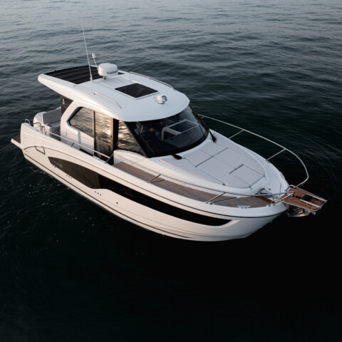 241105 Pre shoot Beneteau Antarès 9. Credit : Maxime Horlaville / Beneteau